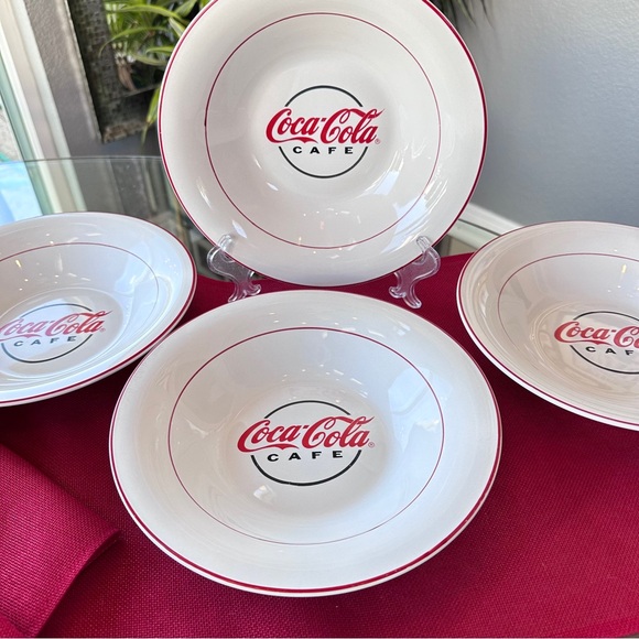 Retro Set of 4 Vintage Coca Cola “Cafe” Pasta, Salad or Soup Bowls -Gibson 2002 - Picture 2 of 10